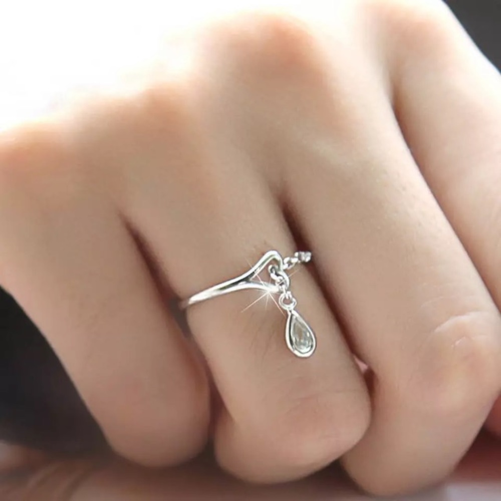 NEW!💙💎HEART! CZ WATER💧DROP RING!💎💙SILVERY 6.5 - Picture 5 of 13